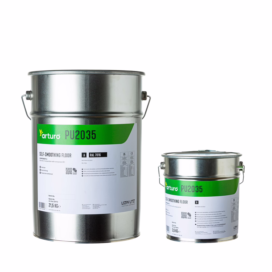 Arturo_Dummy_PU2035-25kg_2022-01 Studio image of two metal containers on a white background. The left-hand item is a large cylindrical metal can with a green-and-white label 'arturo PU2035' marked 'Self-smoothing floor' and technical details, showing a weight of 21.5 kg; the right-hand item is a smaller matching canister labelled component B at 3.5 kg. Both have metal carrying handles, secure lids and reflective galvanised surfaces; soft, even lighting highlights subtle reflections and the printed label information. The product is presented new and sealed as a two-component polyurethane self-leveling floor system for professional applications, suitable for catalogue or online retail use.